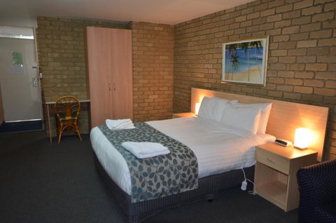 Tropicana Motor Inn - Accommodation Search 4