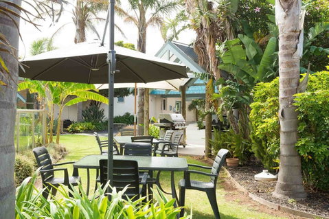 Tropicana Motor Inn - Accommodation Search 42