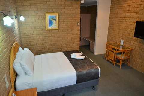 Tropicana Motor Inn - Accommodation Search 8