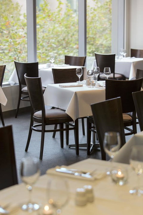 Oaks Melbourne On Collins Suites - Accommodation Search 10