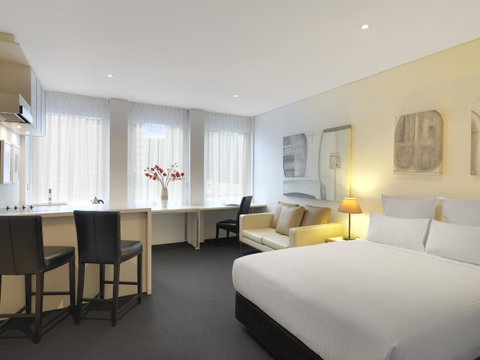 Oaks Melbourne On Collins Suites - Accommodation Search 7