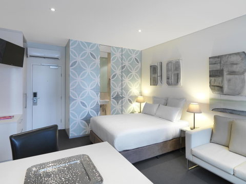 Oaks Melbourne On Collins Suites - Accommodation Search 9
