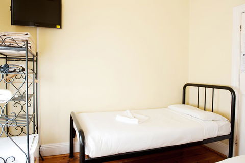 Hotel Claremont Guest House - Accommodation Search 5