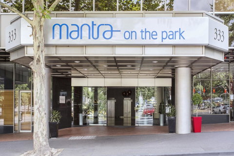 Mantra On The Park - Accommodation Search 9
