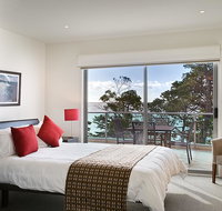Waves Apartments - Accommodation Search