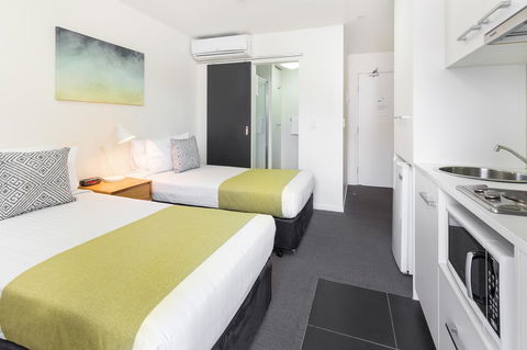 City Edge North Melbourne Apartment Hotel - Accommodation Search 8