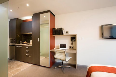 City Tempo - Queen St - Accommodation Search 5