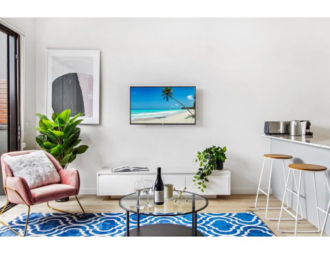 Boutique Apartment In Quiet, Sought-after Suburb - Accommodation Search 0