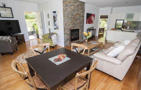 Abbys Cottages Bright - Accommodation Search 6