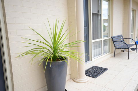 Hamilton Townhouse Motel - Accommodation Search 8
