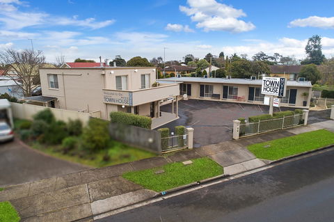 Hamilton Townhouse Motel - Accommodation Search 7