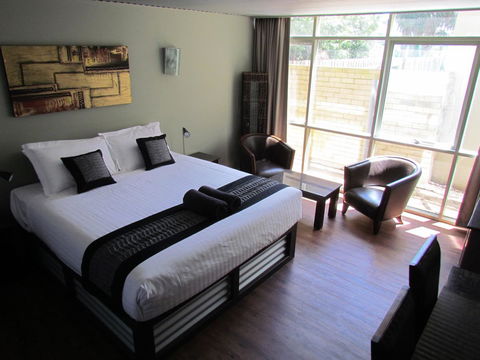 The Olive Tree Motel - Accommodation Search 21