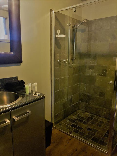 The Olive Tree Motel - Accommodation Search 12