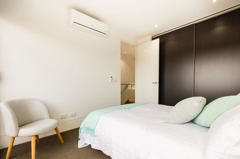 RenÃ©e - Beyond A Room Private Apartments - Accommodation Search 13