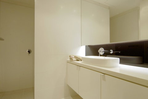 C-Scape Water Front Apartment - Accommodation Search 8