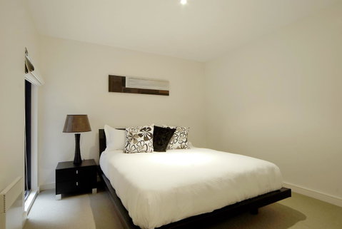 C-Scape Water Front Apartment - Accommodation Search 6