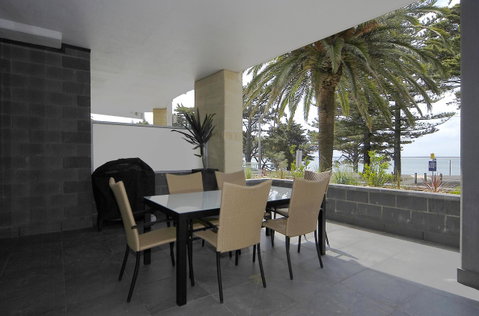 C-Scape Water Front Apartment - Accommodation Search 14