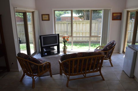Ocean View Beach House - Accommodation Search 15