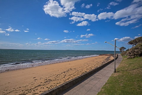 C-Scape Esplanade Cowes - Accommodation Search 21