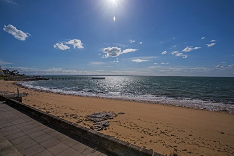 C-Scape Esplanade Cowes - Accommodation Search 22
