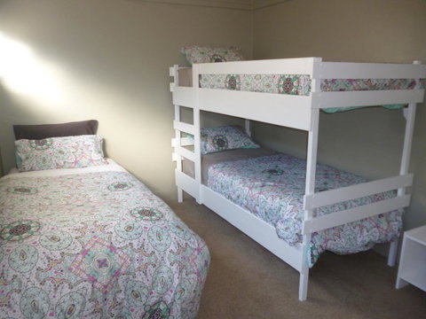 HogmortHomes Neale Street - Accommodation Search 5