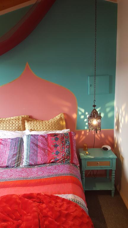 The Bohemian Art Studio - Accommodation Search 3