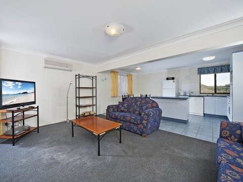The Breakers, 16B Government Road - Accommodation Search 2