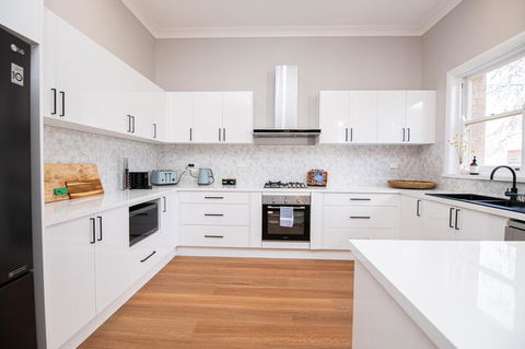 The Byng House Grand And Central, Entertain 12 - Accommodation Search 1