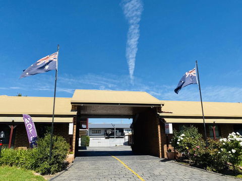 The Cottage Motor Inn Albury - Accommodation Search 2