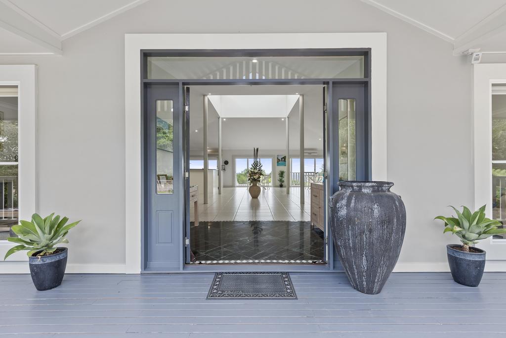 Hunchy QLD Accommodation Search