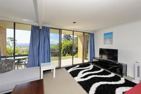 The Crest Unit 5 - Shoal Bay - Accommodation Search 2