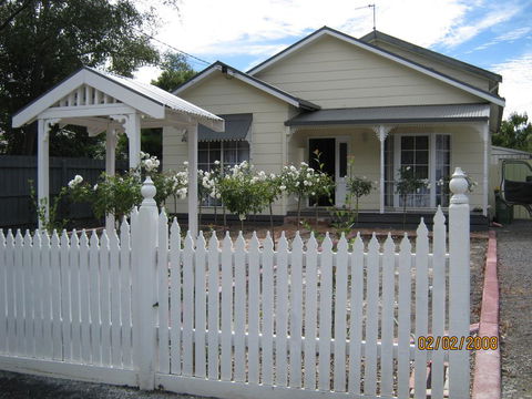 The Don Healesville - Accommodation Search 1
