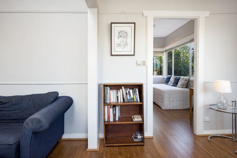 The Entrance North Lakeside Cottage - Accommodation Search 3