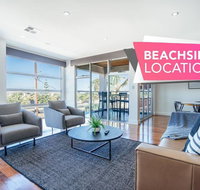 The Grand Oasis - Pool - Wifi - Mins from beach - Accommodation Search