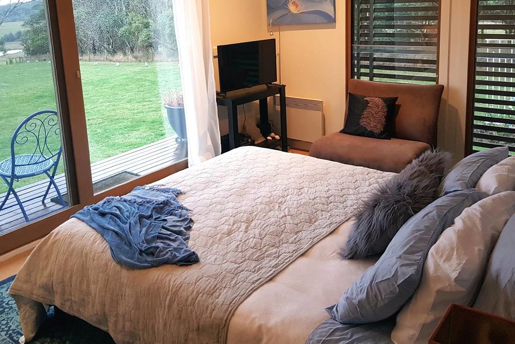 Casey ACT Accommodation Search