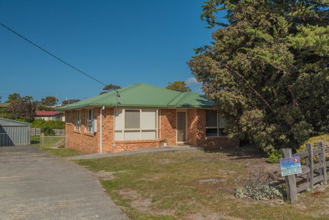 The Hazards Beach Escape - Accommodation Search 2