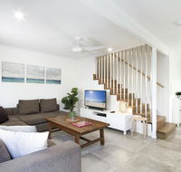The Islander 1 - Accommodation Search