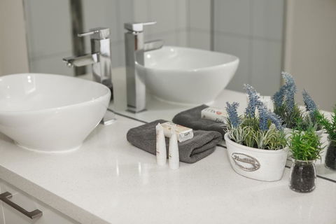 The Jetty Apartment By Ready Set Host - Accommodation Search 2