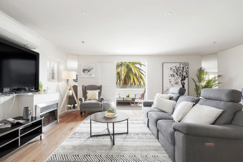 The Jetty Apartment By Ready Set Host - Accommodation Search 0