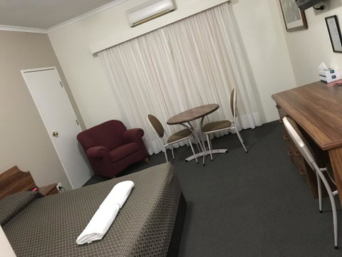 The Kidman Wayside Inn - Accommodation Search 1