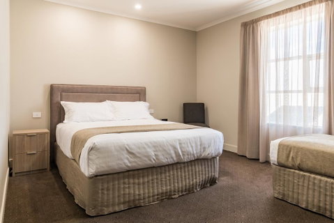 The Lighthouse Hotel - Accommodation Search 0