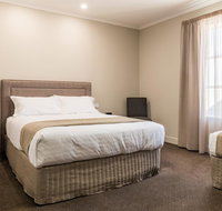 The Lighthouse Hotel - Accommodation Search