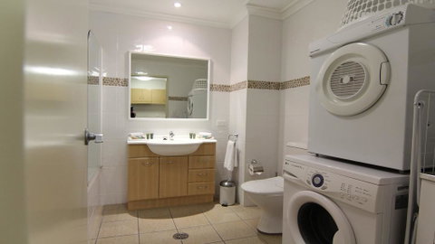 The Marina 408 - CBD Location - Accommodation Search 3