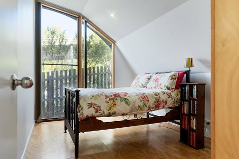 The Nissen - Accommodation Search 3