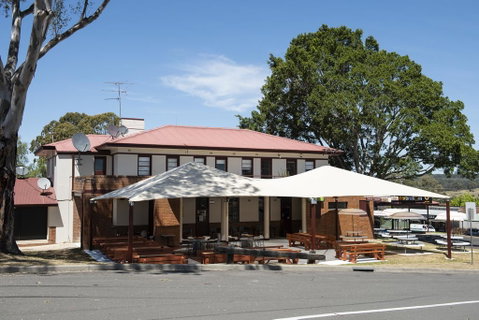 The Oaks Hotel - Accommodation Search 0