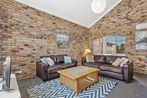 The Pines 5 - Accommodation Search 2