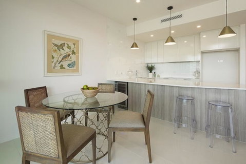 The Princess Bride - Executive 3BR Bulimba Apartment With Balcony In Central Location - Accommodation Search 2