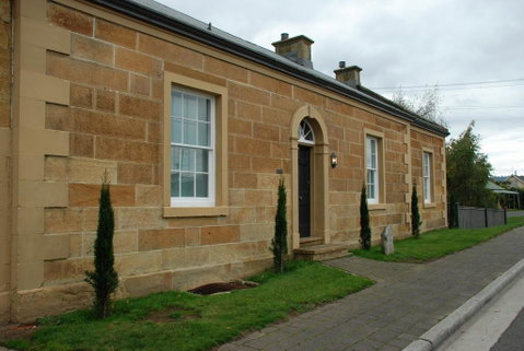 The Red Feather Inn - Accommodation Search 1