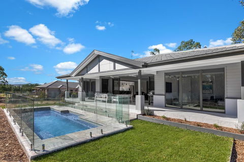 The Residence - Accommodation Search 0
