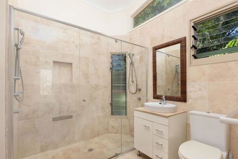 The Richmond Beach Villa - Accommodation Search 2